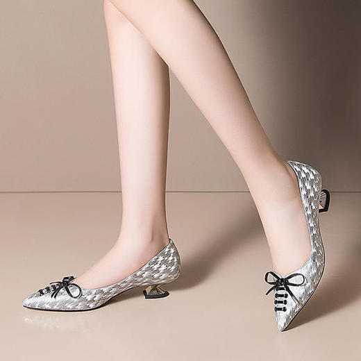 RBLL-H2193新品真皮粗跟尖头浅口四季单鞋 商品图2