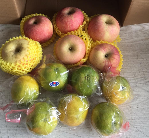 【市区三环内配送】苹果+夏橙  29.9元 5斤 本商品为苹果+夏橙的组合装 苹果和橙子都能吃到哦 商品图0