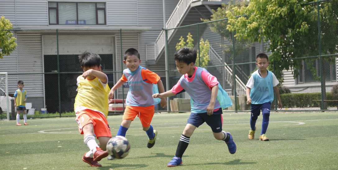 【九码体育·高新区】29.9元抢3次足球课，带孩子去绿茵场上，酣畅淋漓的来一场足球赛吧～