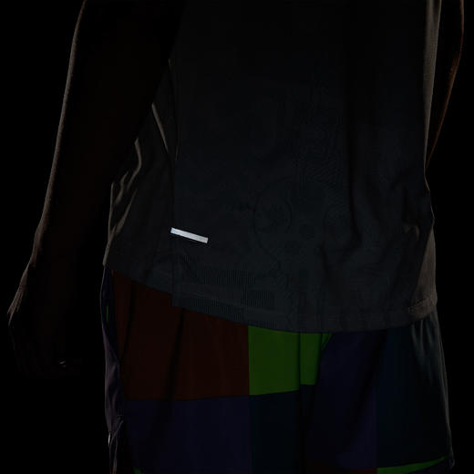 Nike耐克 Techknit Wild Run 男款跑步上衣 商品图5