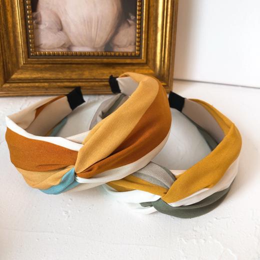 【发饰】韩国时尚简约百搭宽边条纹交叉压发发箍女森系外出头箍发饰头饰品 商品图0