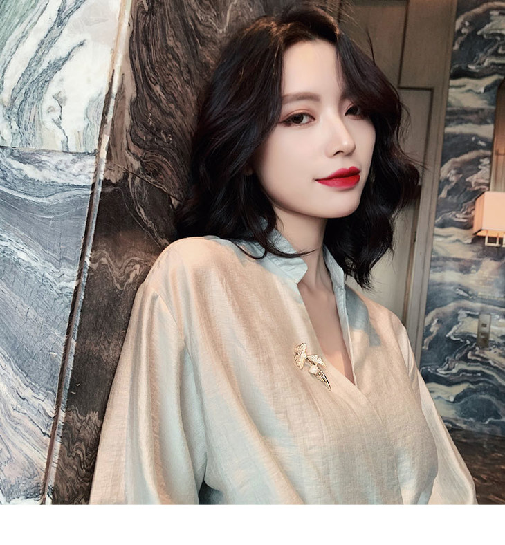 原价339特卖价62bazaar饰品高档胸针女银杏叶珍珠别针固定衣服ins个性