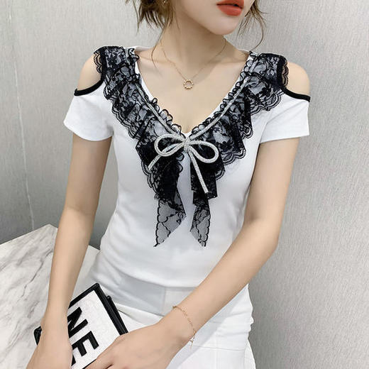 YHSS-32435新款潮流时尚气质V领短袖露肩百搭衬衫 商品图2