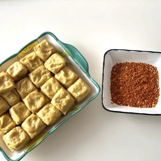 【云南石屏包浆奶豆腐】天然井水代替化学卤水点制 无腥味 豆香浓郁 700g*2盒 赠送云南蘸水辣 商品图5