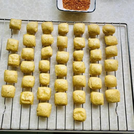 【云南石屏包浆奶豆腐】天然井水代替化学卤水点制 无腥味 豆香浓郁 700g*2盒 赠送云南蘸水辣 商品图6