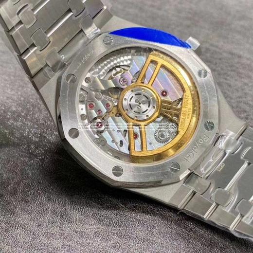 ZF既15400之后，百尺杠头再进一步！再战爱彼皇家橡树15500——乃目前市面钢表的巅峰之作，—— 实力演绎 卫冕“钢”王！
【6大精妙之处】
1.正品拆解开模，尺寸为41X10.4毫米与正品一致！ 商品图1