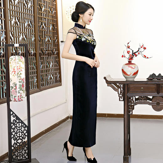 AA-9002新品金丝绒旗袍长款刺绣网纱性感立领旗袍礼服 商品图1