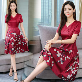 TC828830印花桑蚕丝缎面裙子