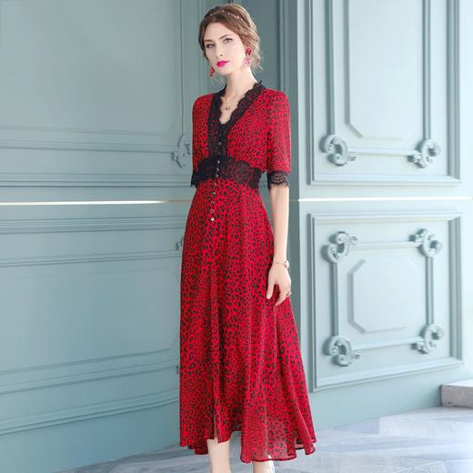 FMY-F20XL30890夏装新款复古V领收腰蕾丝豹纹印花连衣裙 商品图1