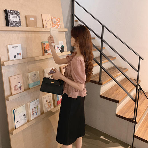 【金蘑菇菇 舒芙蕾】亮面丝滑光泽中长款缎面半身裙显瘦a字仙女裙 商品图4