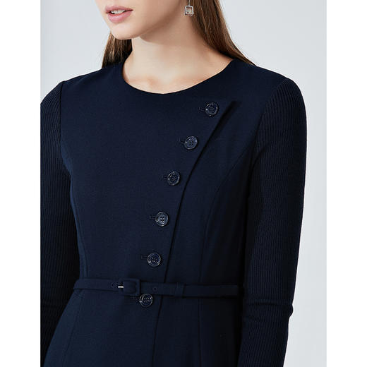 暂时下架-EITIE爱特爱女装秋新品时尚纽扣装饰圆领腰带收腰显瘦连衣裙5807568 商品图9