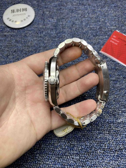 VS新品发售 OMEGA欧米茄 海马600米系列GMT太极圈43.5mm 一体的黑白陶瓷圈，耗时八个月尝试五种不同思路做出正品质感 商品图4