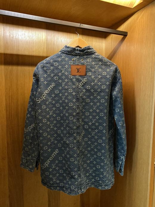 点此购买 sup×lv 四口袋牛仔外套 曾150951