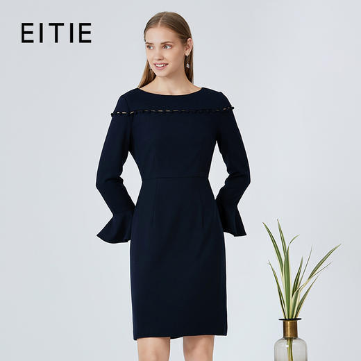 EITIE爱特爱女装秋新品优雅一字肩时尚喇叭袖收腰显瘦连衣裙5807569 商品图7