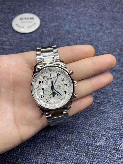 浪琴名匠月相系列 
型号：L2.673.4.78.6
品牌：浪琴 Longines
系列：名匠月相系列
机芯类型：Cal.L678
基础机芯： 7750多功能全自动机械机芯 商品图8