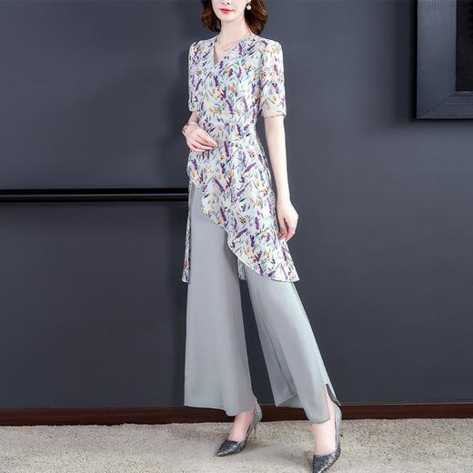 NYL-4690523新款设计感洋气质时尚减龄显瘦两件套 商品图3