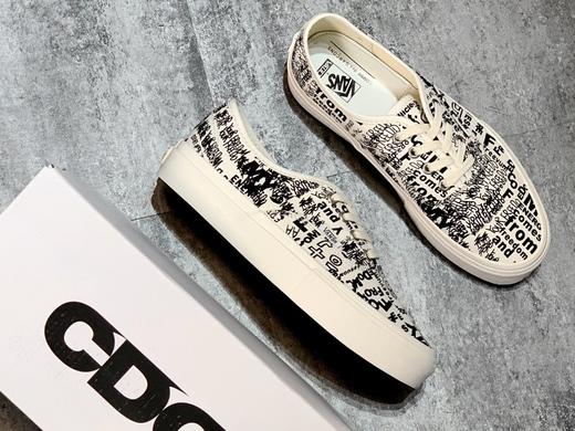 限量版VANS VAULT x COMME des GARCONS Authentic LX CDG 涂鸦联名‼️ 原厂硫化工艺 二代新版原盒 上脚经典百搭 川久保龄又一经典之作官方 尺码：35-44 商品图0