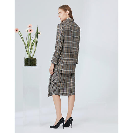 EITIE爱特爱秋季新款时尚复古英伦格子显瘦西装外套女中款6003715 商品图3