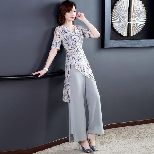 NYL-4690523新款设计感洋气质时尚减龄显瘦两件套 商品图2