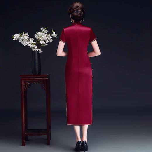 LHS-L06181端庄大气改良，酒红纯色婚宴婚礼妈妈装旗袍 商品图3