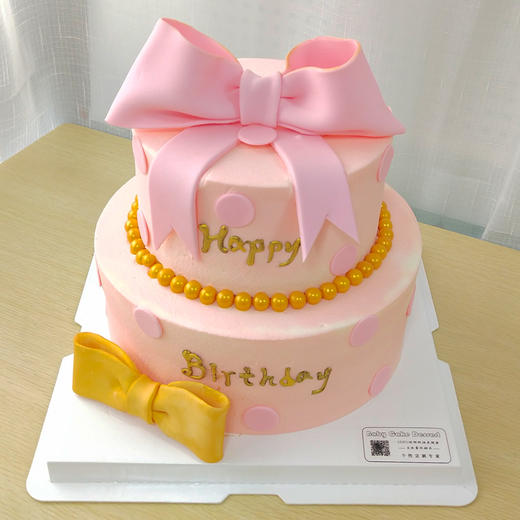 粉色少女系蝴蝶结金粉蛋糕