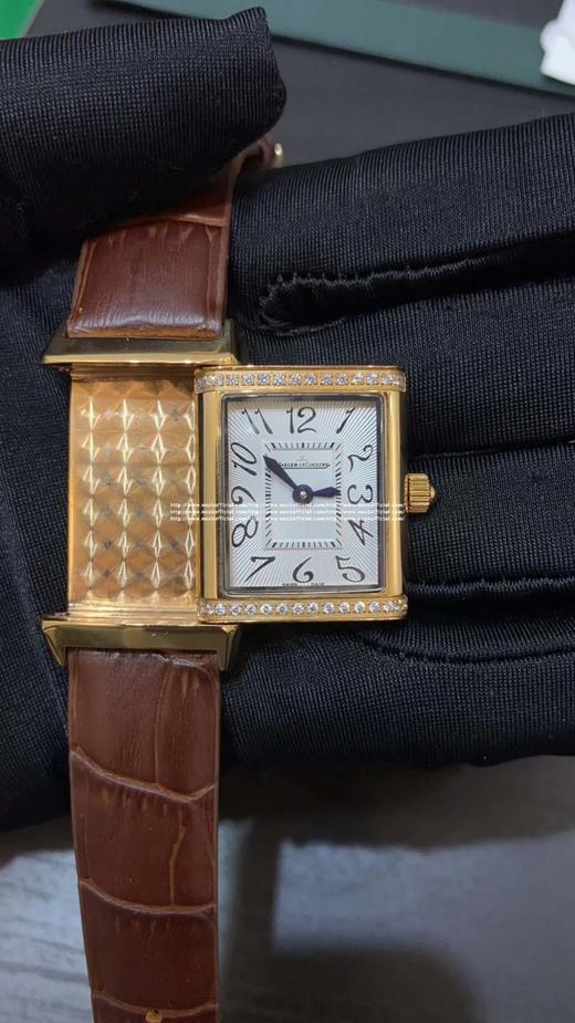 积家，翻转​系列，女​士腕表，​精准​石英动力，23×32​直径大​小，两针​设计，阿​拉伯​数字刻度，​整体精​钢打造 商品图8