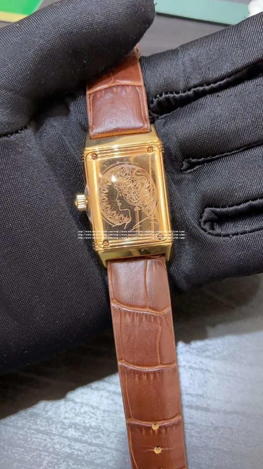 积家，翻转​系列，女​士腕表，​精准​石英动力，23×32​直径大​小，两针​设计，阿​拉伯​数字刻度，​整体精​钢打造 商品图6