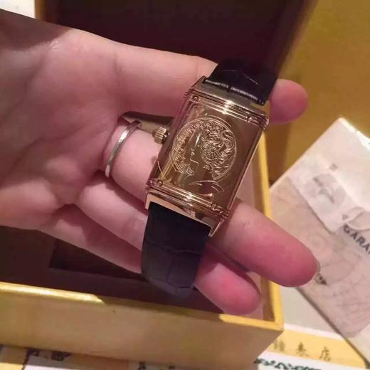 积家，翻转​系列，女​士腕表，​精准​石英动力，23×32​直径大​小，两针​设计，阿​拉伯​数字刻度，​整体精​钢打造 商品图12