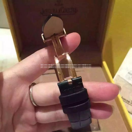 积家，翻转​系列，女​士腕表，​精准​石英动力，23×32​直径大​小，两针​设计，阿​拉伯​数字刻度，​整体精​钢打造 商品图2