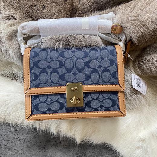 coach蔻驰香布雷系列老花哈顿小方包