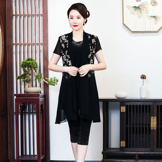 CMY-82328新款优雅气质烫钻刺绣防晒披肩外套三件套 商品图1