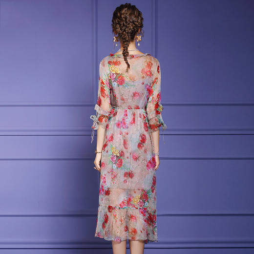 FMY-F20XL33048夏季时尚V领高腰桑蚕丝印花真丝连衣裙吊带两件套 商品图3