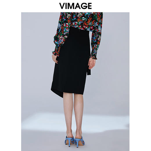 VIMAGE纬漫纪秋季新款时尚通勤不规则下摆修身包臀半身裙女裙V1406008 商品图3