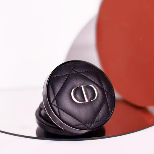 迪奥恒久持妆小羊皮气垫 现货特价