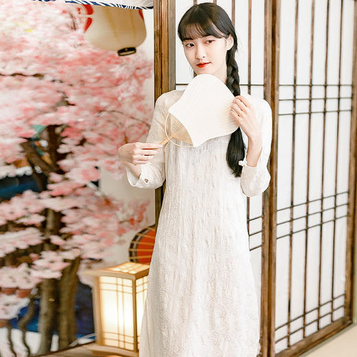 YM-9569新款文艺刺绣透气棉麻气质中长款旗袍裙 商品图0