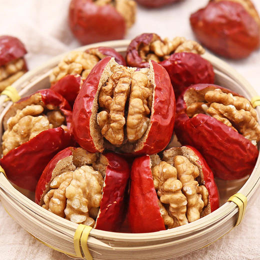 鑫炳记枣夹核桃仁730g红枣夹核桃罐装山西特产零食 商品图4