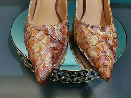 Westory新秋幻彩蟒蛇优雅珊瑚啡尖头高跟鞋W20CE70071 商品图1