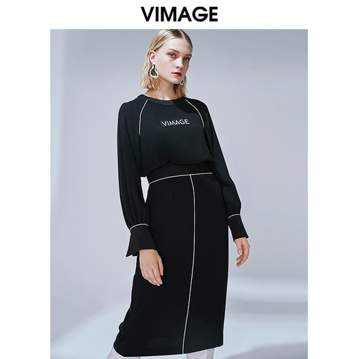 VIMAGE纬漫纪秋款时尚休闲logo印花包臀假两件卫衣连衣裙V1477004 商品图2