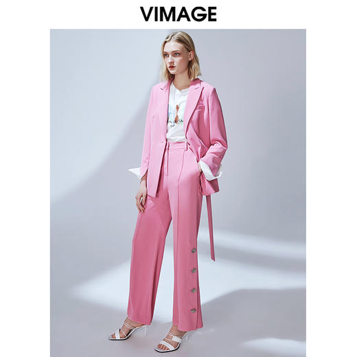 VIMAGE纬漫纪秋款时尚宽松百搭纽扣装饰西装微喇裤女显瘦V1405009 商品图1