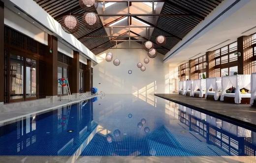 ★新春团圆宴★ ¥ 6888起/套【无锡梁鸿湿地丽笙度假酒店】享2晚3间高级房+6人除夕年夜饭+年初一6人晚餐+免费棋牌+新年烟花秀！另有8人和10人可选~有效期2026年2月16日-2月21日 商品图6