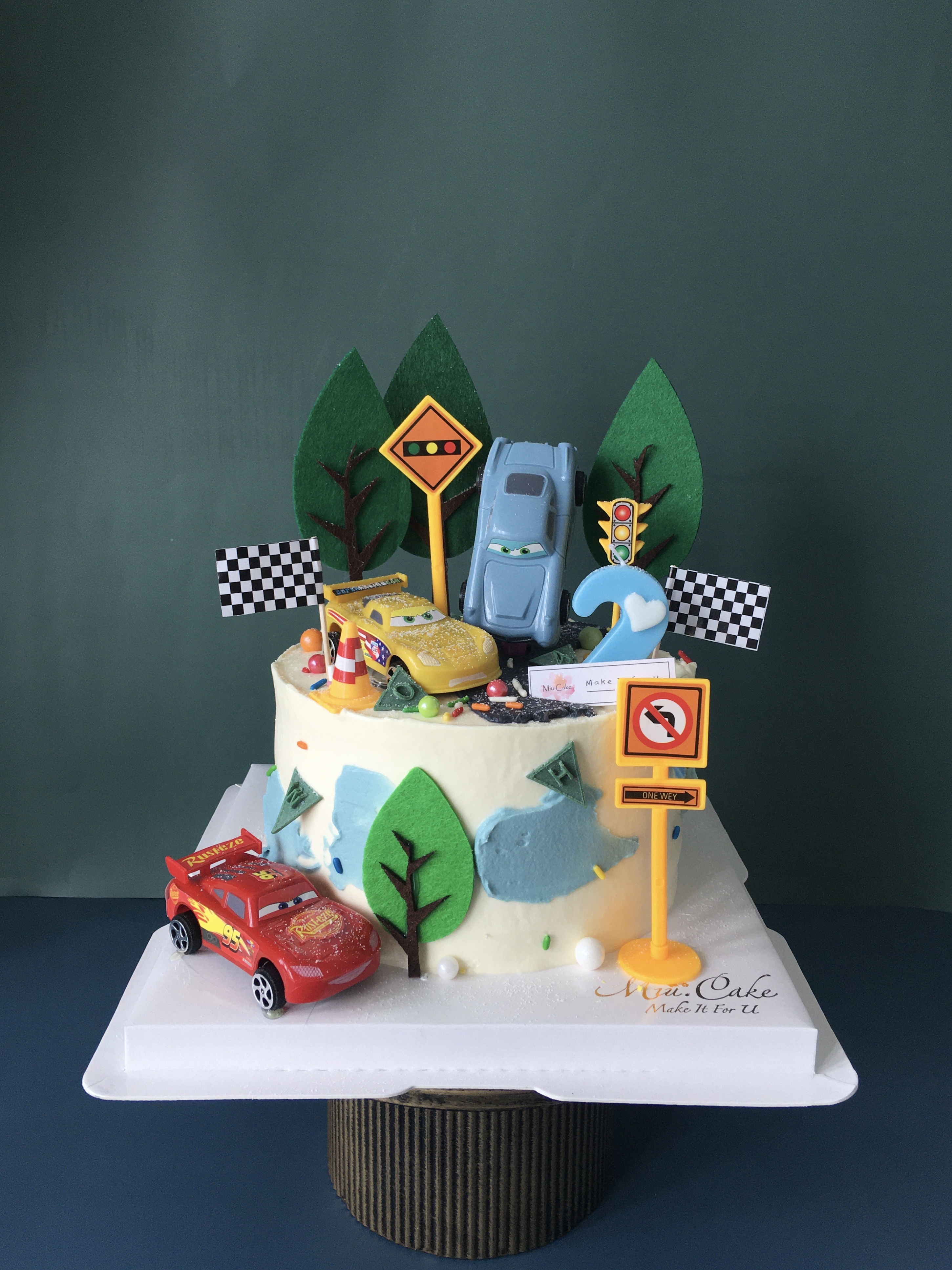 赛车总动员主题蛋糕