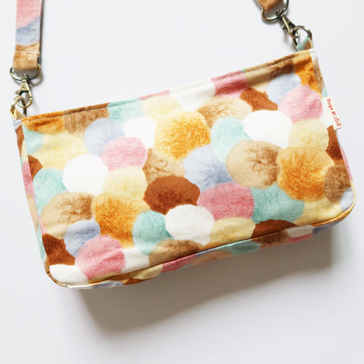 HUJI祤集Butter单肩包插画毛球 商品图1