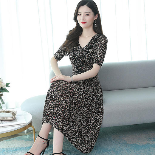 JL-601碎花超仙裙子2020V领气质大摆大码贵妇中长款 商品图1