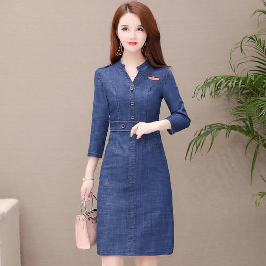 YW-KED91119 气质减龄V领，长袖牛仔连衣裙 商品图0