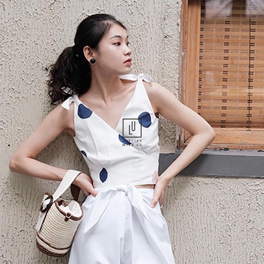 AtelierMissLu-「时髦有天分」 趣味波点蝴蝶结系带小上衣-00154A 商品图0