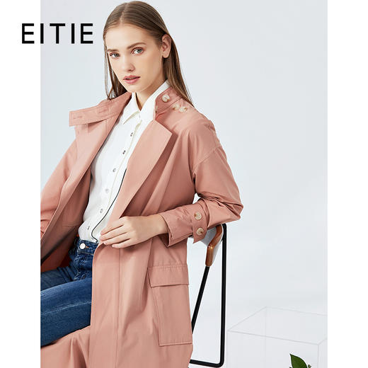 EITIE爱特爱秋季新款时尚慵懒廓形宽松翻驳领收腰风衣女外套6104803 商品图0