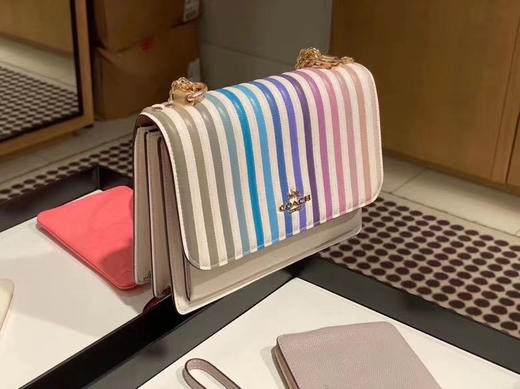 coach彩虹色klare风琴包链条包