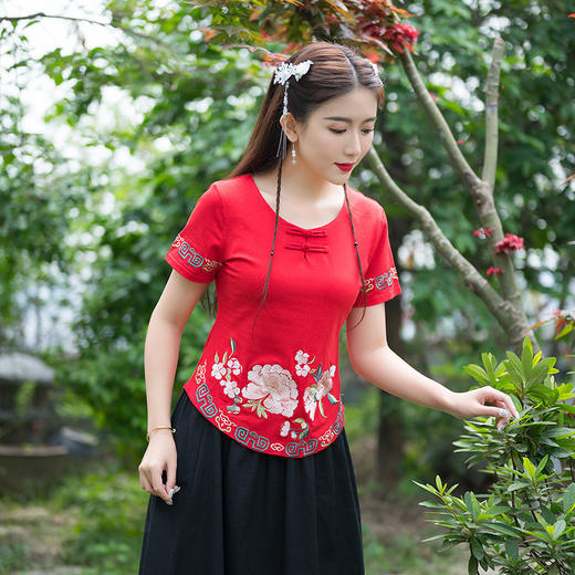 HYK-F6542民族风绣花t恤夏季短袖新款修身圆领棉混纺上衣 商品图2
