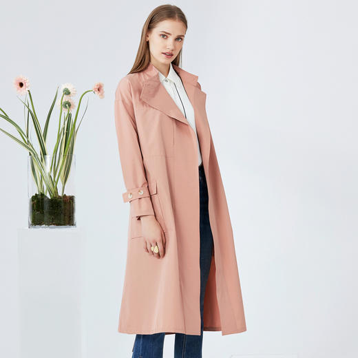 EITIE爱特爱秋季新款时尚慵懒廓形宽松翻驳领收腰风衣女外套6104803 商品图3