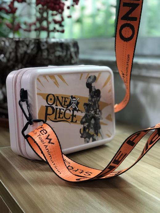 ONE PIECE航海王正版授权 新款潮品手拿包斜跨包时尚便携小包单肩包A-9820 商品图5